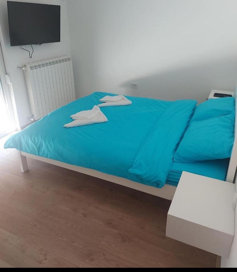 Rooms Lida & Friendly Home Плав Екстериор снимка